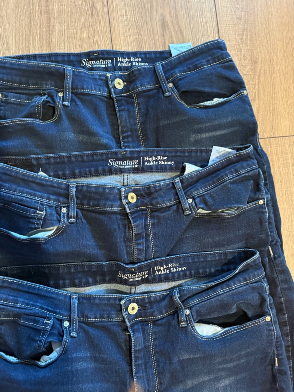 Levi Strauss and Company signature high-rise ankle skinny-3 pairs - Picture 2 of 3